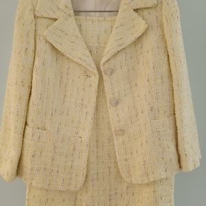 Antonio Melani Size 6 yellow skirt set